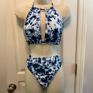 NWOT Blue and white keyhole halter swimsuit.